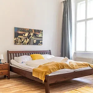  Apartament Pleasant 3br Shared Apartment- Ideal For Longstays